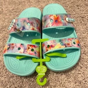 Floral baby blue crocs: two-strap sandal slides